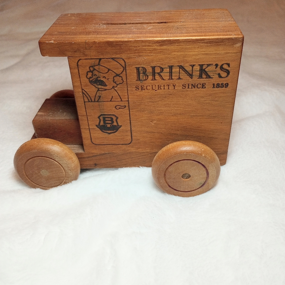 1978 Brinks Security Wooden Toy Piggy Bank Armoured Trunk Vintage Nostalgia Euc